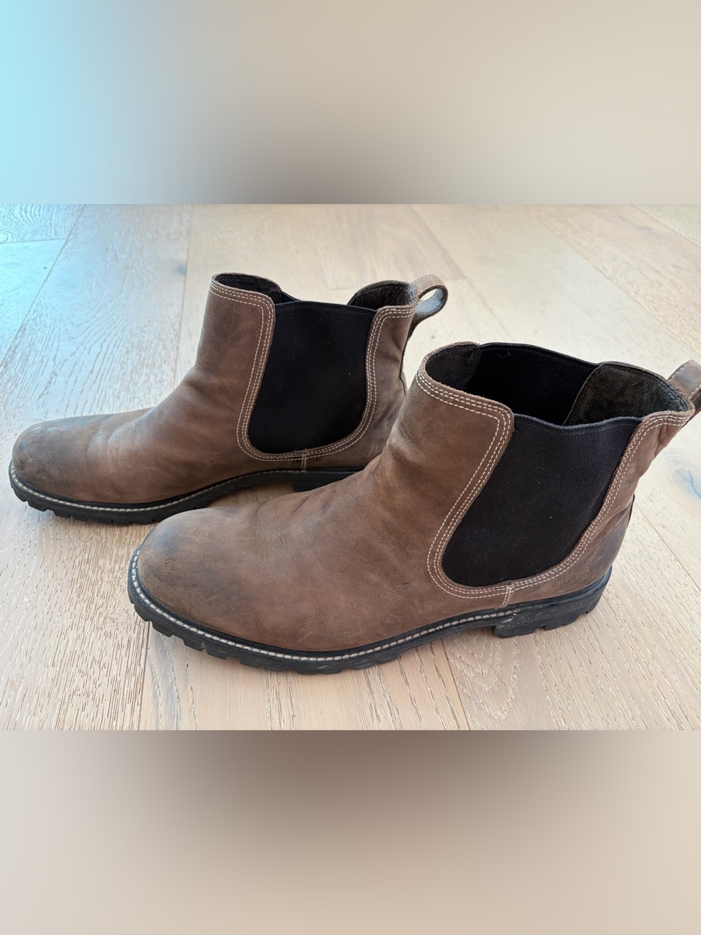 John Varvatos Men’s Brown Chelsea Boots